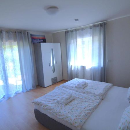 The Gold House 80Qm Gemuetlich Und Erholsam! Appartement Kleinblittersdorf Buitenkant foto